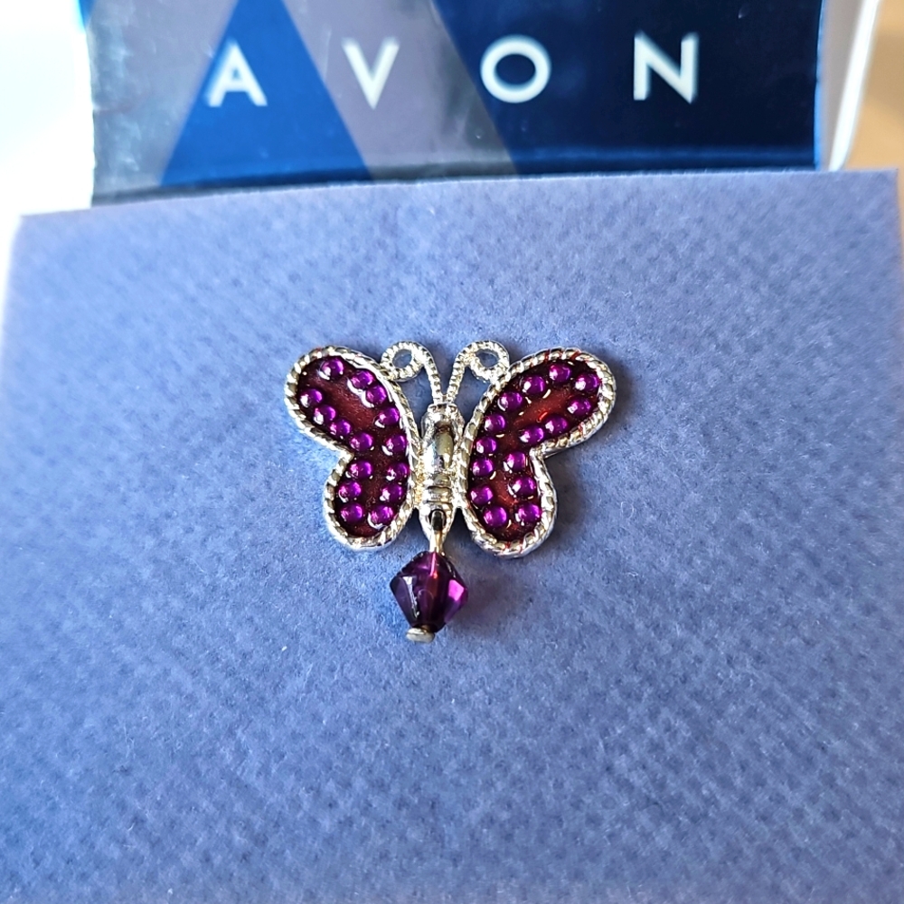 #105 Avon Vintage Birthstone Butterfly Tac Pin February Amethyst